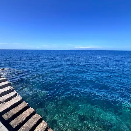 Seaview 2 Bedroom