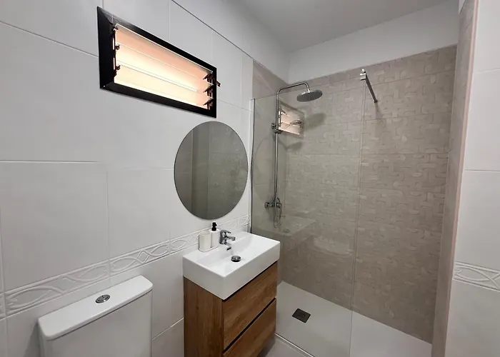 Апартаменты Near The Sea 2 Bedroom Алькала